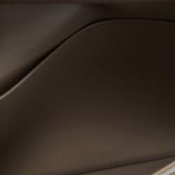 مملوكة مسبقًا Celine Grey Leather Large Strap Bifold Wallet