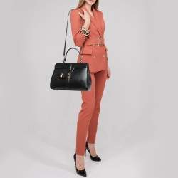 Pre Owned Celine Black Leather Medium Classique 16 Top Handle Bag