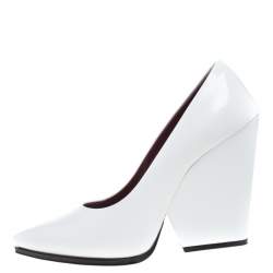مملوكة مسبقًا Celine White Leather Demi Pointed Toe Wedges Pumps Size 38.5