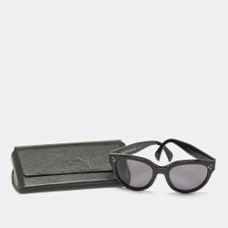 Pre Owned نظارة شمسية سيلين عين قطة CL 41755 سوداء