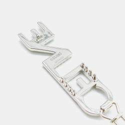 Pre Owned مُثبّت شعر Celine مطلي بالفضة