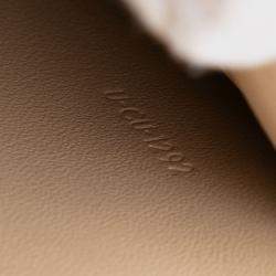 مملوكة مسبقًا حقيبة كروس بودي سلسلة كلير بيساس تريومف جلد براق بني تين سيلين