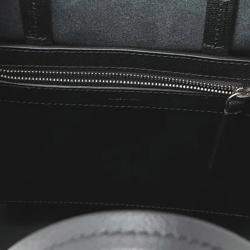 Pre Owned حقيبة يد سيلين كاباس عمودية جلد سوداء حجم صغير