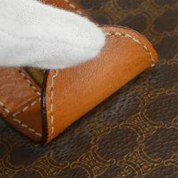 مملوكة مسبقًا حقيبة دوفل سيلين بنية ماكادام