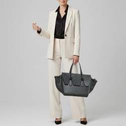 مملوكة مسبقًا Celine Tie Mini Black Leather Tote