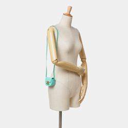 Pre Owned جراب للأيربودز من سيلين جلد أزرق تريومف مع حزام