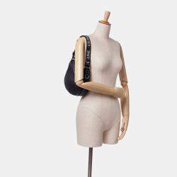 مملوكة مسبقًا حقيبة ك تف نيلون أسود سيلين آفا