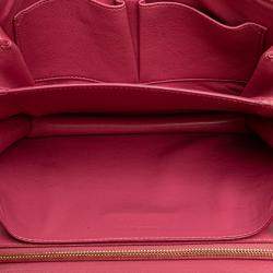 مملوكة مسبقًا حقيبة صندوق كلاسيك سيلين جلد العجل زهري متوسطة الحجم