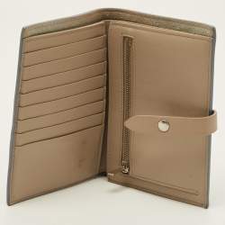 مملوكة مسبقًا Celine Strap Medium Light Blue/Beige Leather Wallet