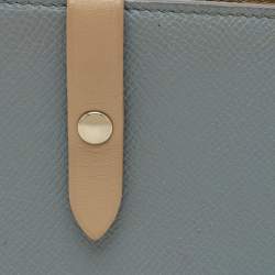 مملوكة مسبقًا Celine Strap Medium Light Blue/Beige Leather Wallet