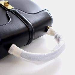 مملوكة مسبقًا Celine Small Black Calfskin 16 Top Handle Bag