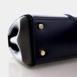 مملوكة مسبقًا Celine Small Black Calfskin 16 Top Handle Bag