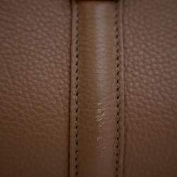 مملوكة مسبقًا Celine Brown Medium Leather Classique 16 Top Handle Bag