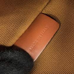 مملوكة مسبقًا حقيبة كتف واحدة سيلين آفا تريومف بي في سي جلد عاجي/أحمر