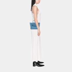 مملوكة مسبقًا حقيبة حزام جلد عجل محبب صغير بلون أزرق من سيلين