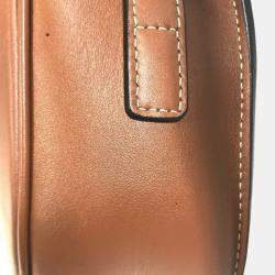 مملوكة مسبقًا Celine Pochette Folco Cuir Triomphe Shoulder Bag In Leather Tan And Brown