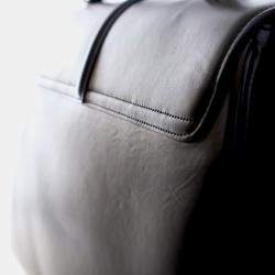 مملوكة مسبقًا Celine Large Calfskin 16 Top Handle Bag