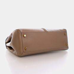 مملوكة مسبقًا Celine Classique Calfskin 16 Top Handle Bag