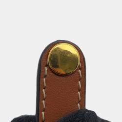 مملوكة مسبقًا Celine Triomphe Claude Mini Shoulder Pouch Tan Pvc Leather