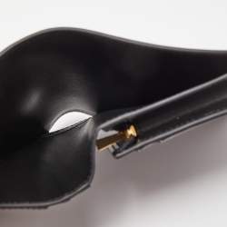 مملوكة مسبقًا Celine Black Leather Triomphe Card Case
