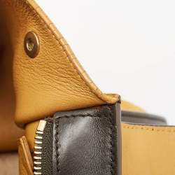 مملوكة مسبقًا Celine Tricolor Leather and Suede Medium Trapeze Top Handle Bag