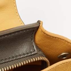 مملوكة مسبقًا Celine Tricolor Leather and Suede Medium Trapeze Top Handle Bag