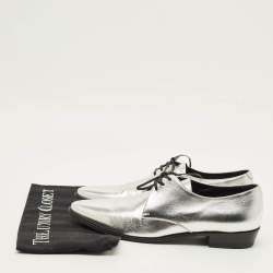 Pre Owned حذاء أوكسفورد سيليين جلد فضي معدني برباط مقاس 39