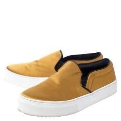 Pre Owned حذاء رياضي سليب أون سيلين ساتان أصفر مقاس 39