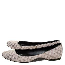 Pre Owned حذاء باليرينا فلات سيلين كانفاس مونوغرام جاكار كريمي مقاس 39