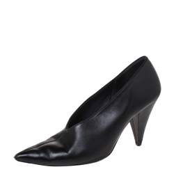 مملوكة مسبقًا Celine Black Leather V Neck Pointed Toe Pumps Size 40