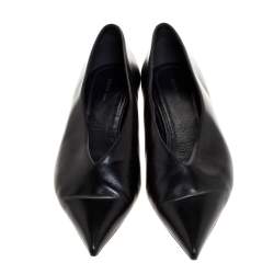 Pre Owned Celine Black Leather V-Neck Ballet Flats Size 40