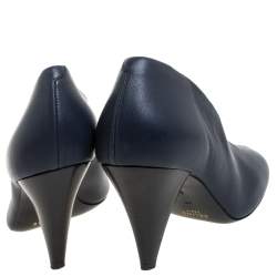 Pre Owned Celine Blue Leather V Neck Pumps Size 39