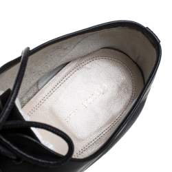 Pre Owned حذاء بوت كاحل سيلين جلد أسود بكعب مربع عريض مقاس 39