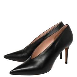 Pre Owned Celine Black Leather V Neck Pointed Toe Pumps Size 39