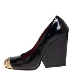 Pre Owned Celine Black Leather and Python Cap Toe Pumps Size 37