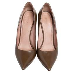 مملوكة مسبقًا Celine Olive Green Leather Pointed Toe Pumps Size 40