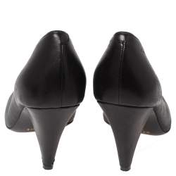 Pre Owned Celine Black Leather V Neck Pointed Toe Pumps Size 37