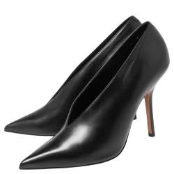 Pre Owned Celine Black Leather V Neck Pointed Toe Pumps Size 38