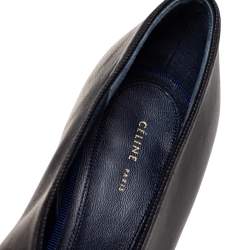 مملوكة مسبقًا Celine Black Leather V Neck Pointed Toe Pumps Size 38.5