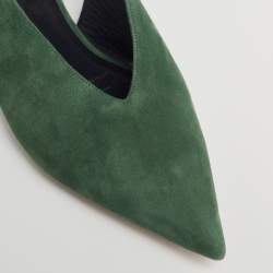 Pre Owned حذاء فلات باليه سيلين سويدي أخضر في رقبة حرف في بفتحة كعب 