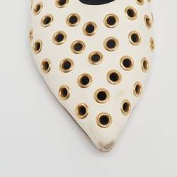 Pre Owned حذاء باليرينا فلات سيلين جلد أوف وايت بحلقات مزينة مقاس 40