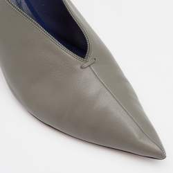 Pre Owned حذاء كعب عالي سيلين جلد رصاصي رقبة حرف في مقدمة مدببة مقاس 40