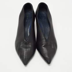 Pre Owned Celine Black Leather V Neck Pointed Toe Pumps Size 41