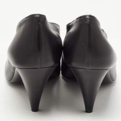 Pre Owned Celine Black Leather V Neck Pointed Toe Pumps Size 41