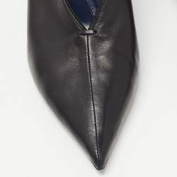 Pre Owned Celine Black Leather V Neck Pointed Toe Pumps Size 41