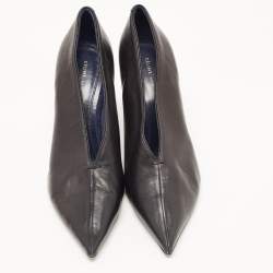 Pre Owned Celine Black Leather V Neck Pointed Toe Pumps Size 38
