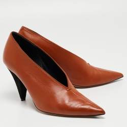 Pre Owned Celine Brown Leather V Neck Pointed Toe Pumps Size 39