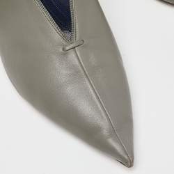مملوكة مسبقًا Celine Grey Leather V Neck Pointed Toe Pumps Size 38.5
