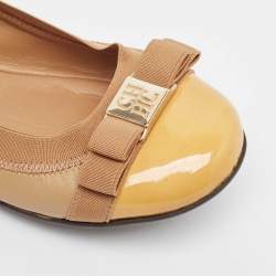 مملوكة مسبقًا CH Carolina Herrera Brown Leather and Patent Scrunch  Ballet Flats Size 37