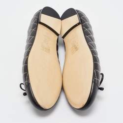 Pre Owned CH Carolina Herrera Black Leather Ballet Flats Size 39